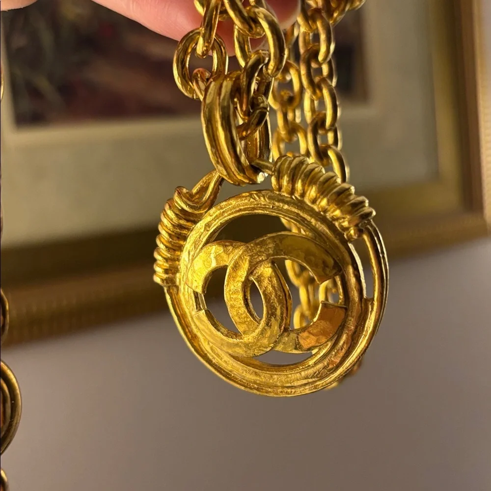 24K Gold plated CHANEL Pendant Necklace